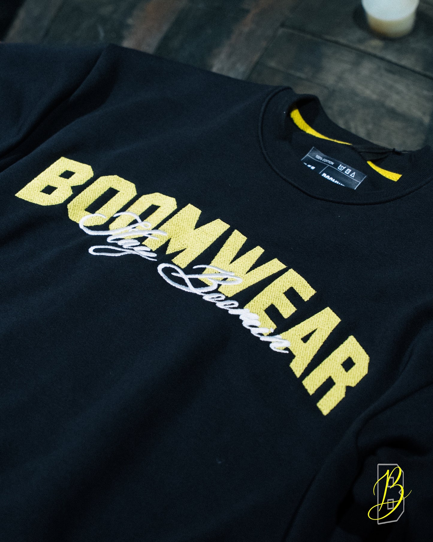 Black Crew-neck B logo